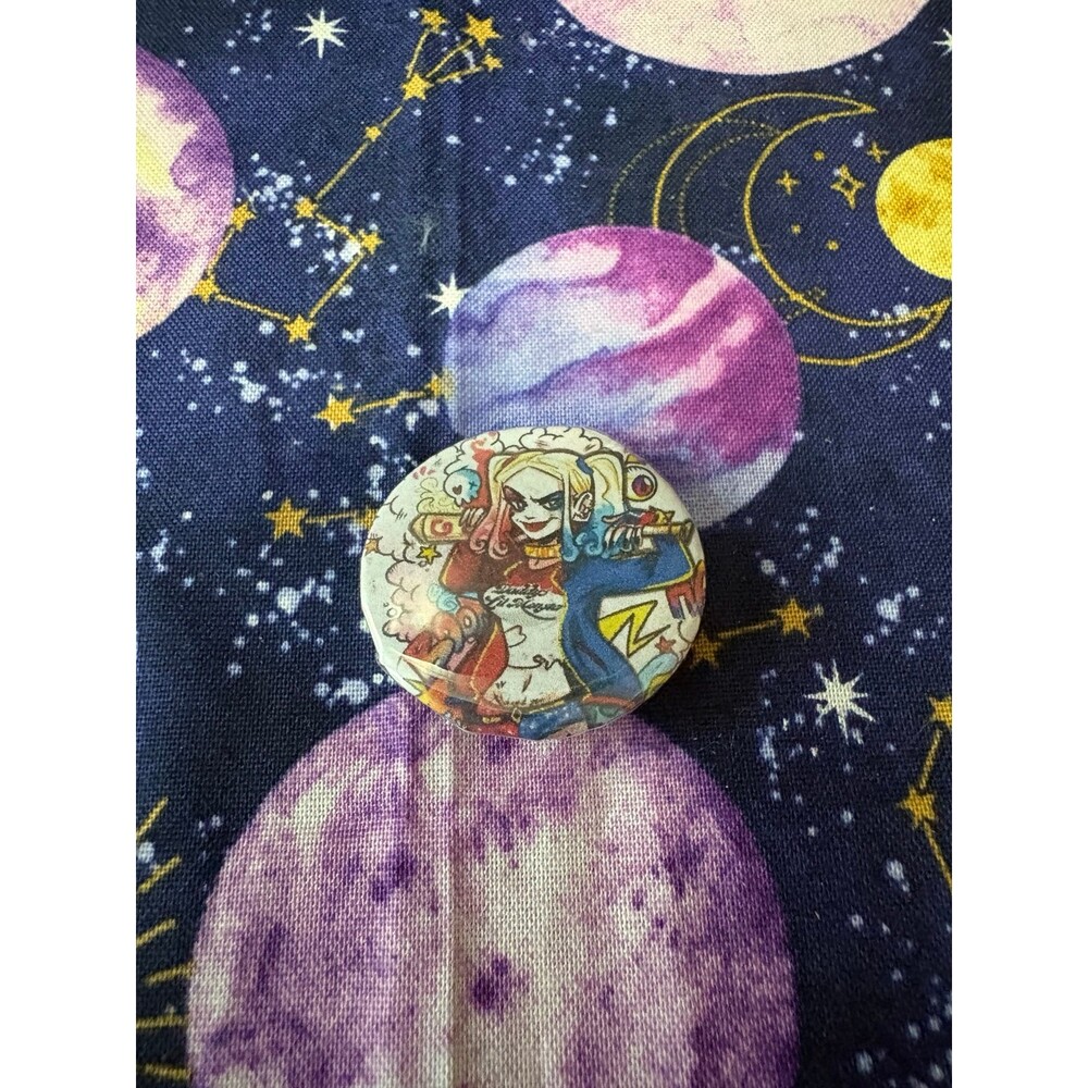 DC Comics Suicide Squad Harley Quinn Button Pin
